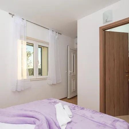 Villa Holiday Danica Primosten